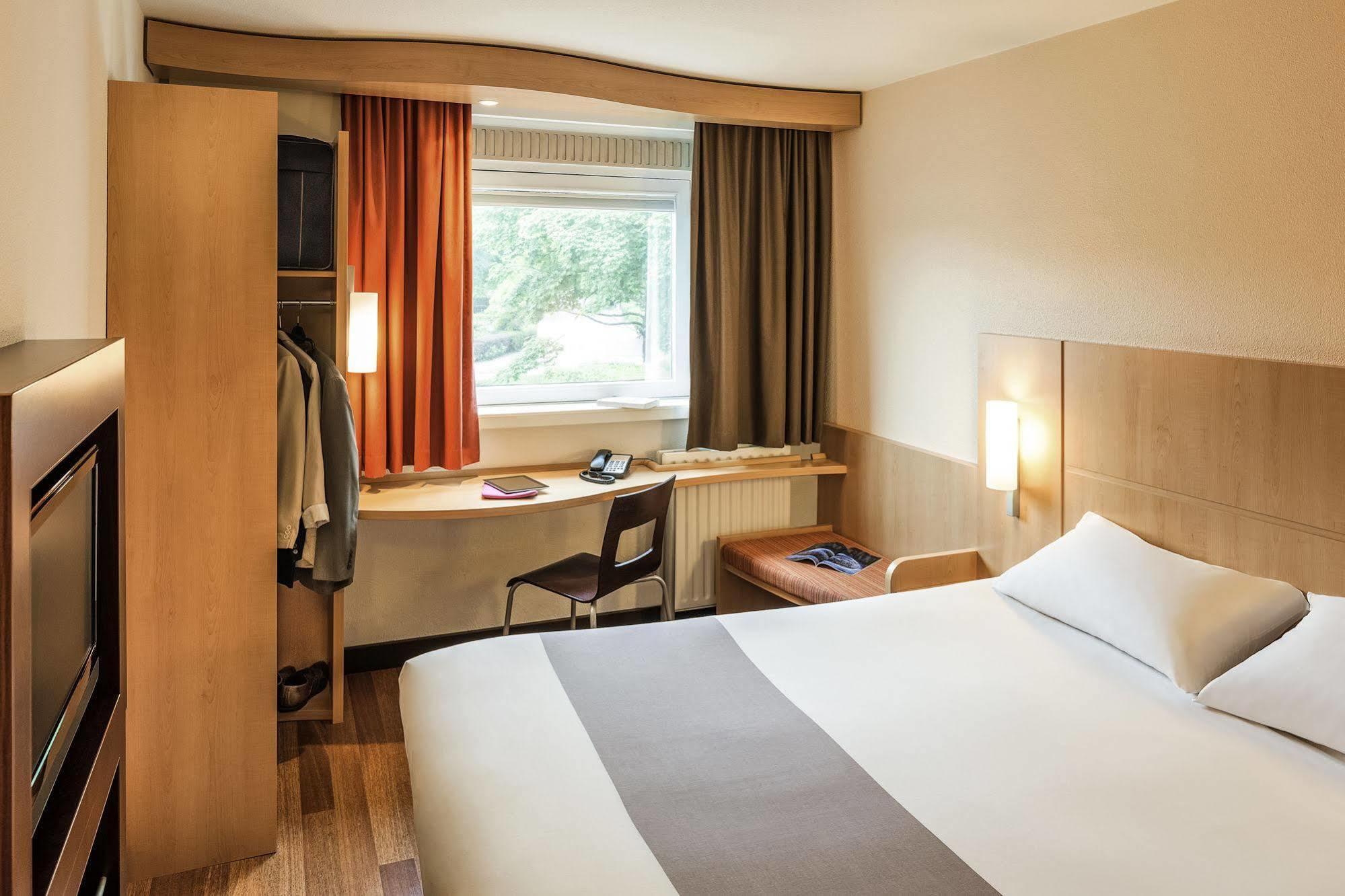 Hotel Ibis Utrecht Esterno foto