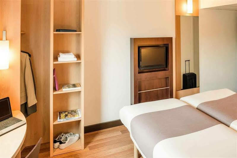 Hotel Ibis Utrecht Esterno foto